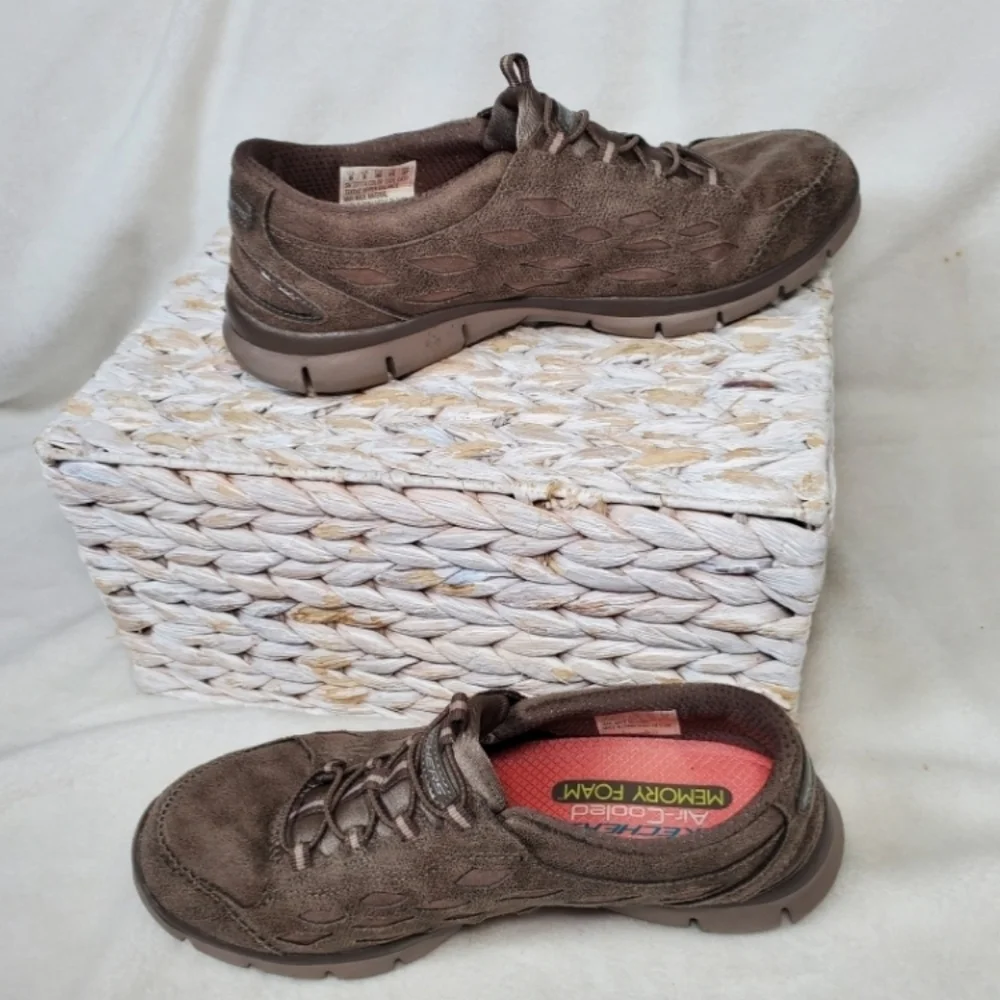 Skechers Fisherman Size 8 ‎ Walk Casual Slip On Sneakers Taupe Low Top Bungee